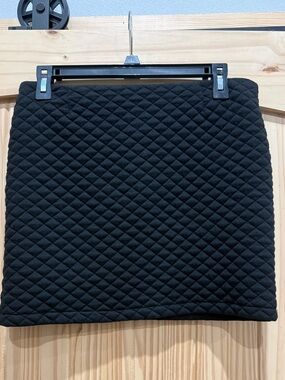 Black Quilted Women's Mini Skirt, Size Small